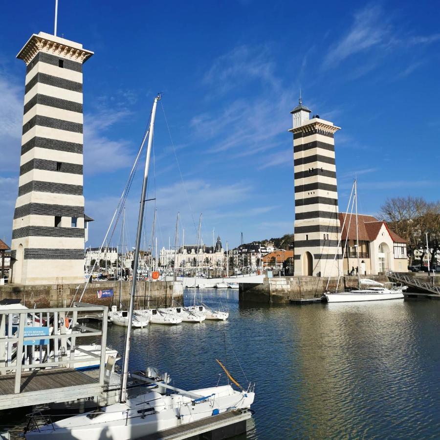 La Glycine Hypercentre Et Tout Confort Deauville Exterior foto
